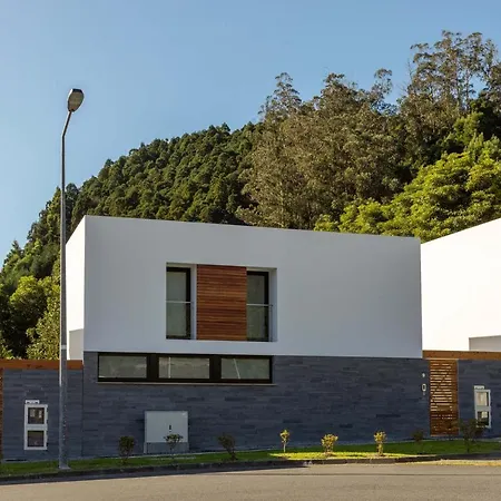 Villa 9 Furnas *