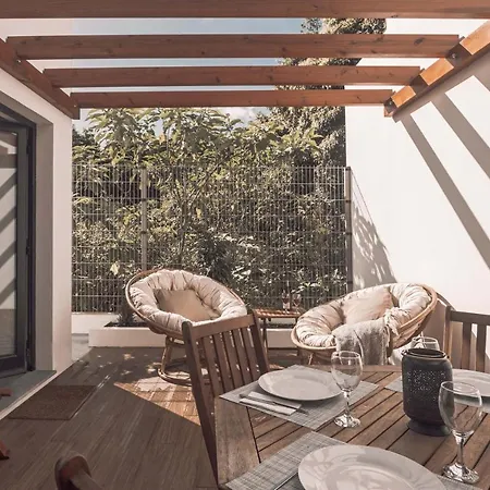 9 Villa Furnas (Azores)