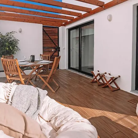 9 Villa Furnas (Azores)