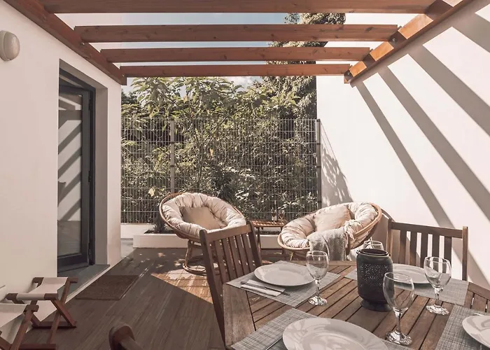 9 Villa Furnas (Azores)